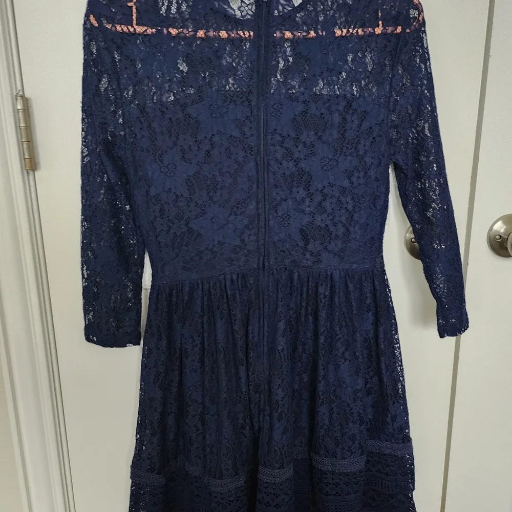 Dress - Picture 2 of 3